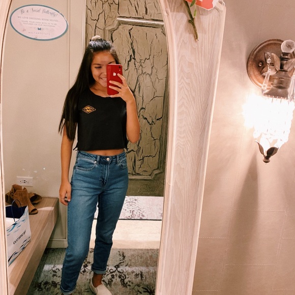 Meet your Posher, Ellie - Picture 2 of 4